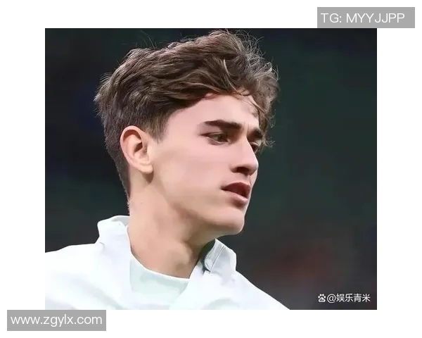 足球球星深夜偷腥传闻再起豪门婚姻与私生活再受关注